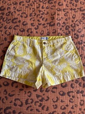 OLD NAVY shorts sz 8 yellow 🍍 design